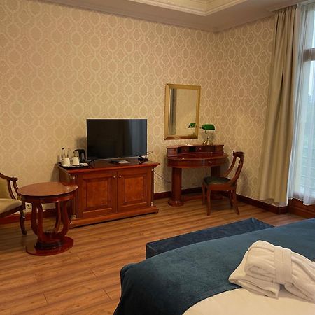 Hotel Golden Palace Göd Zewnętrze zdjęcie