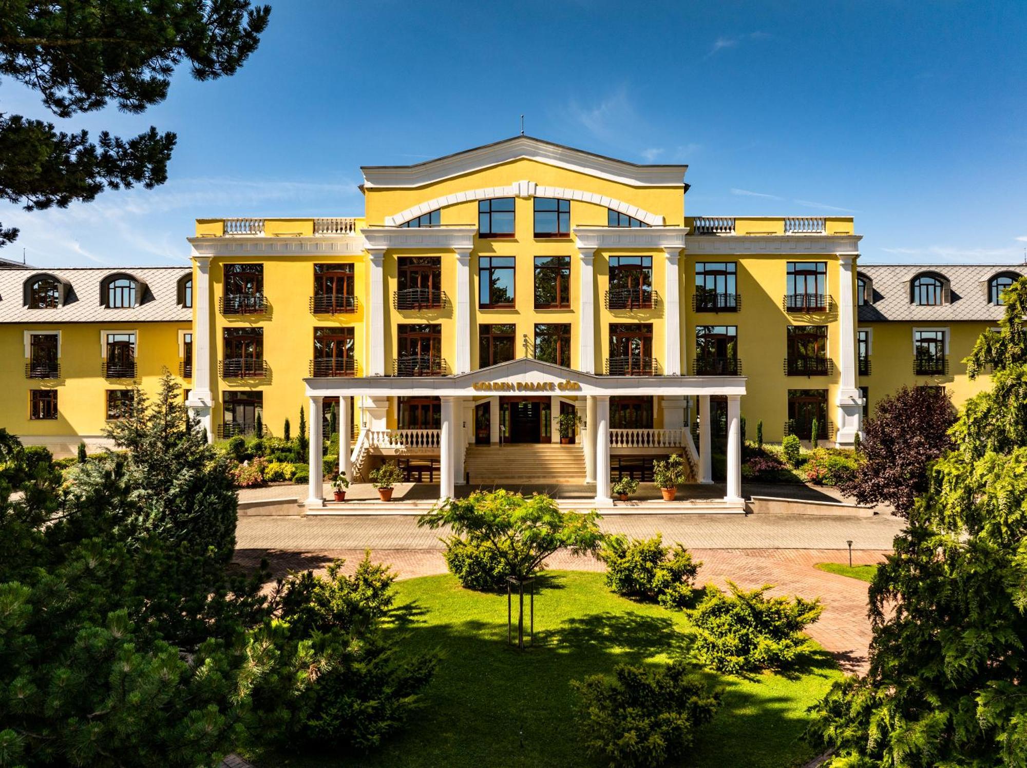 Hotel Golden Palace Göd Zewnętrze zdjęcie