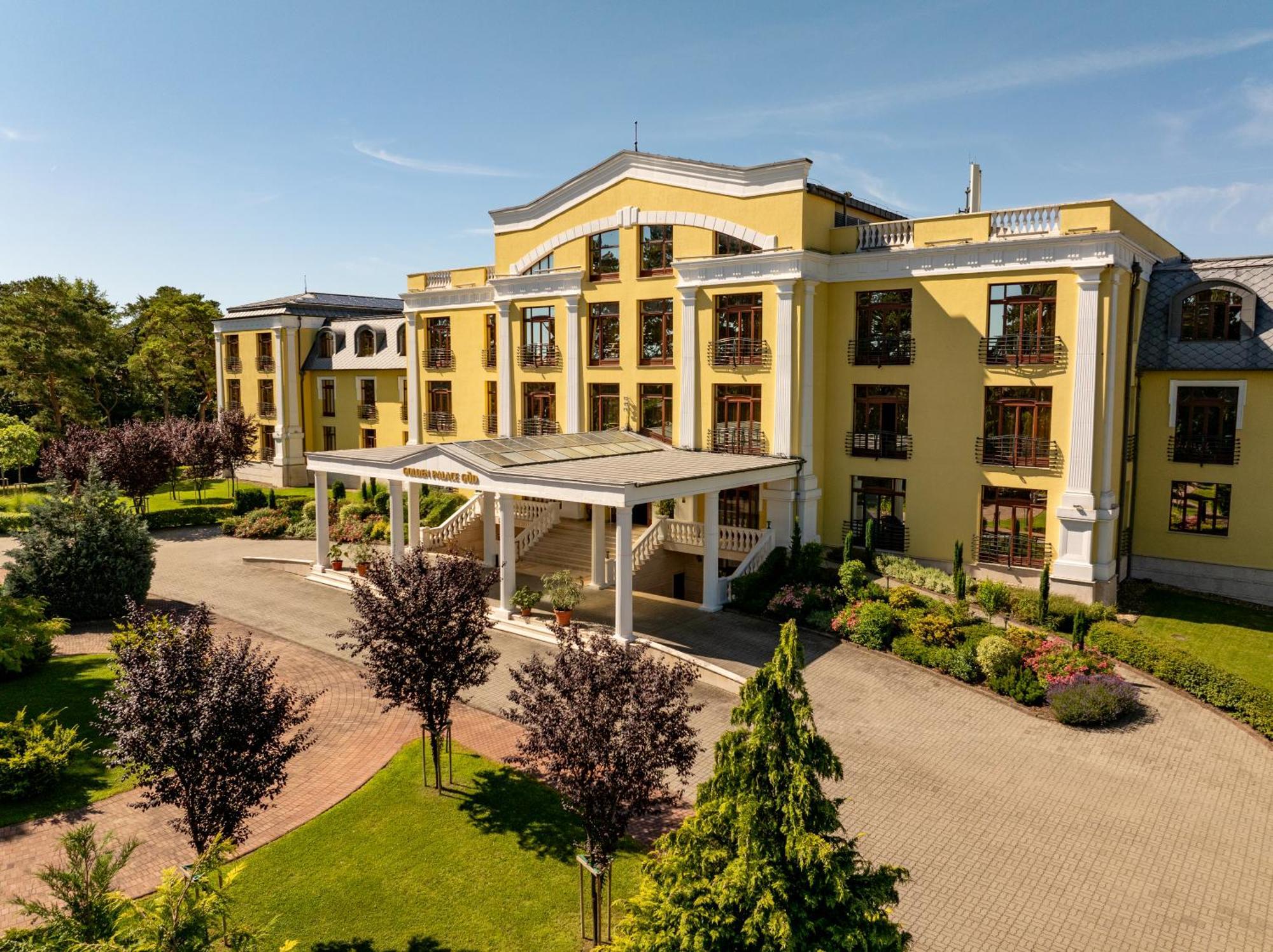 Hotel Golden Palace Göd Zewnętrze zdjęcie